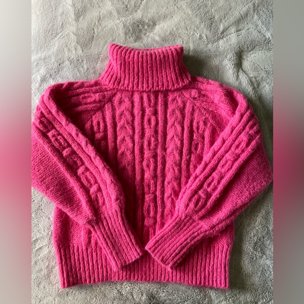 GUC L A New Day Hot Pink Chunky Cableknit Turtleneck Sweater